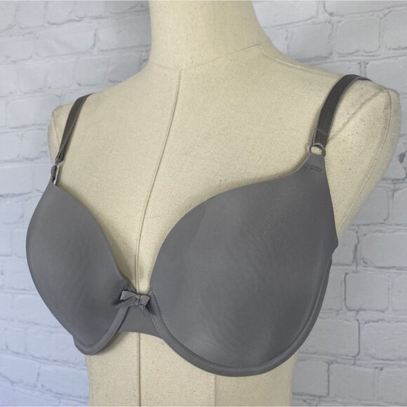 ⭐ 3/$15 Victorias Secret 34D Grey Demi Bra With Adjustable Straps & Bow Detail - Picture 3 of 6